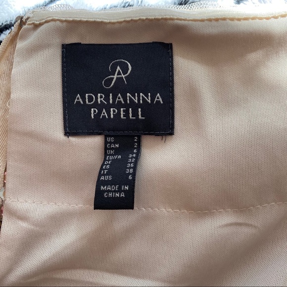 Adrianna Papell gold sequins formal gown - Picture 6 of 7